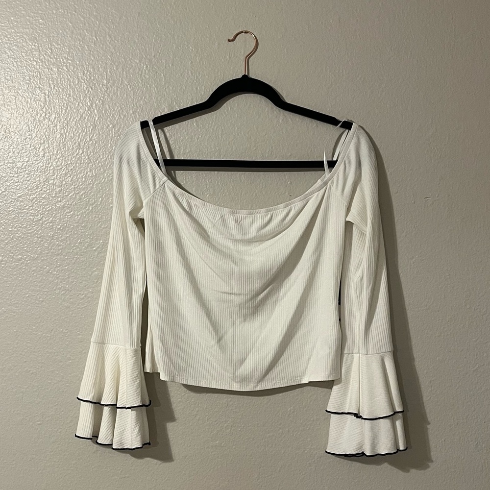 NWT White Off-Shoulder Bell Sleeve Top